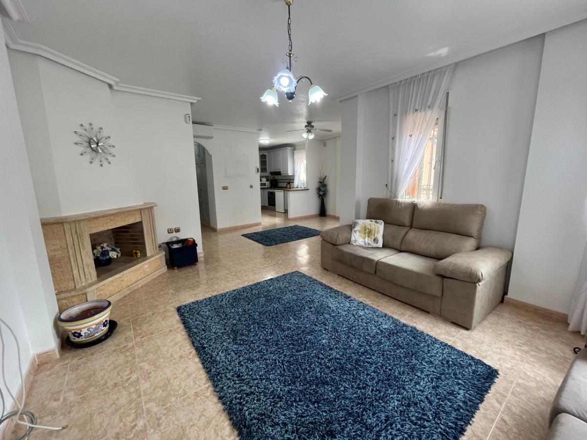 Villa a Almoradi, Alicante, Spagna 2 camere da letto, 79 mq. N° 148912