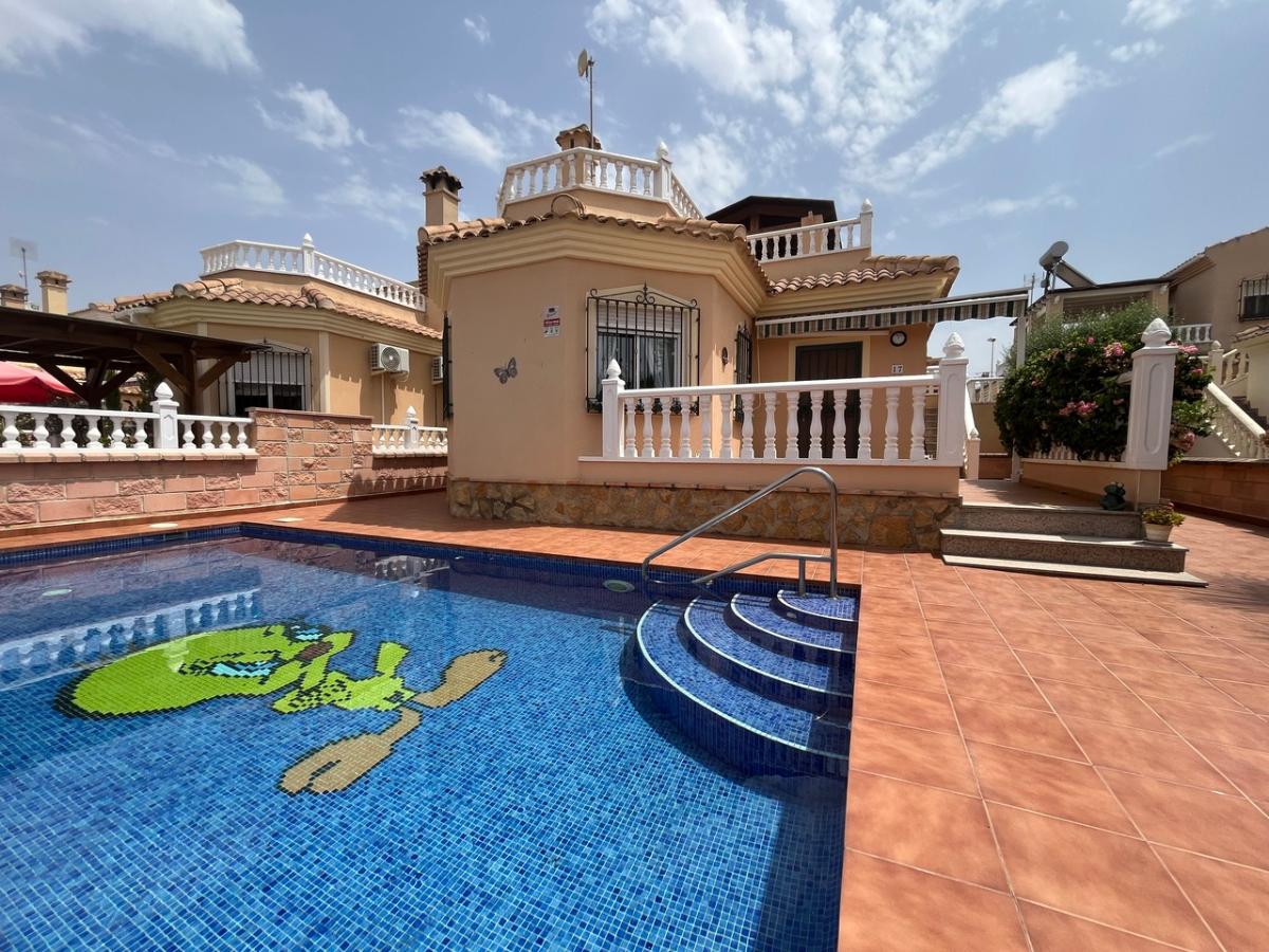 Villa a Almoradi, Alicante, Spagna 2 camere da letto, 79 mq. N° 148912