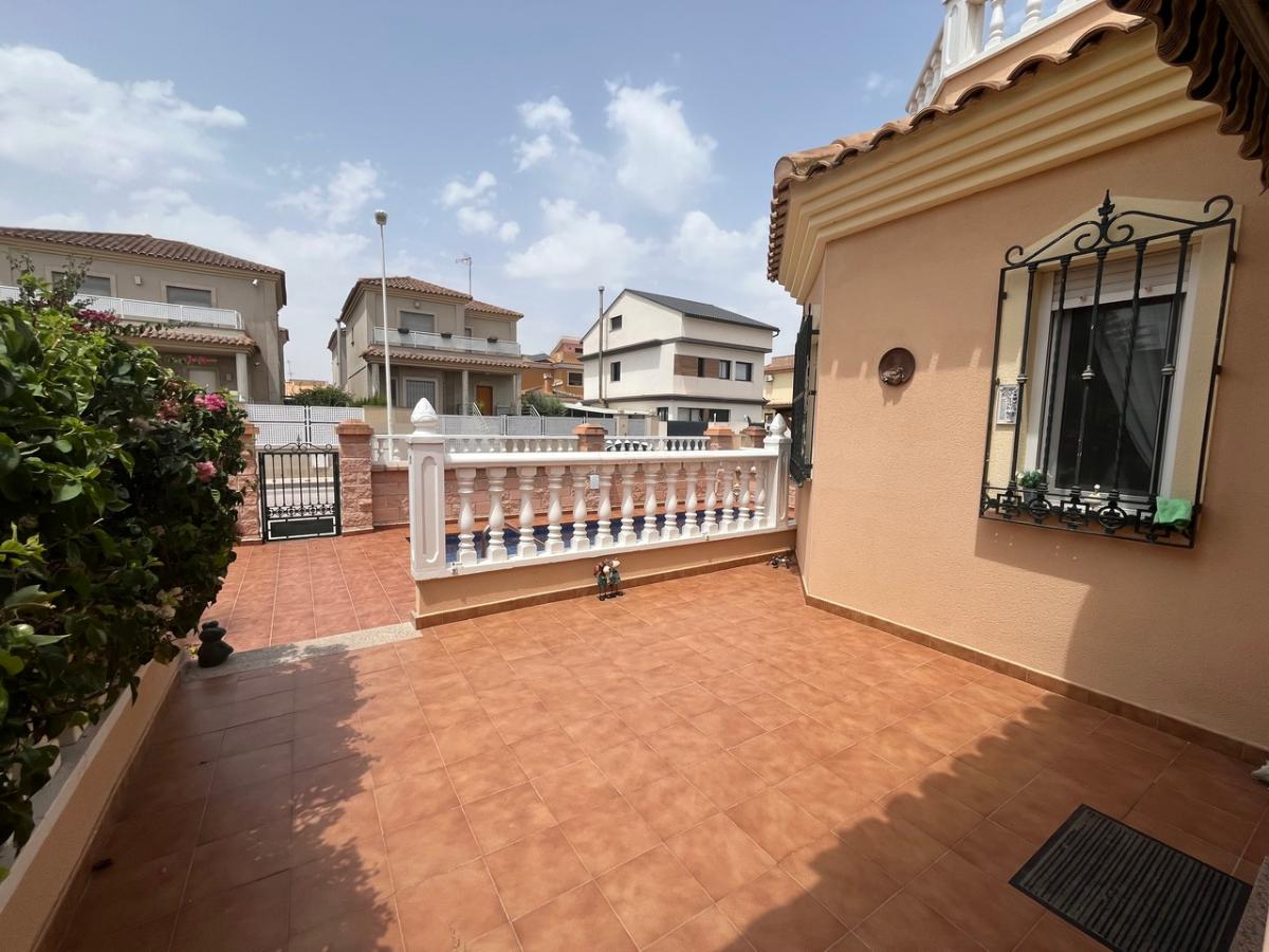 Villa a Almoradi, Alicante, Spagna 2 camere da letto, 79 mq. N° 148912