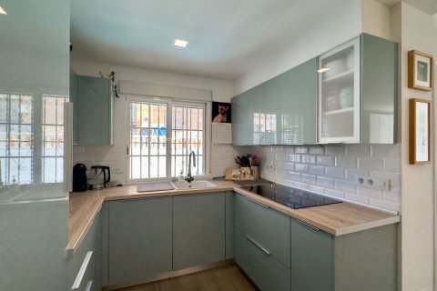 Villa for sale in Alicante, Spain 2 bedrooms, 91 sq.m. No. 142495 - photo 21