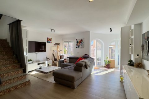 Villa for sale in Alicante, Spain 2 bedrooms, 91 sq.m. No. 142495 - photo 18