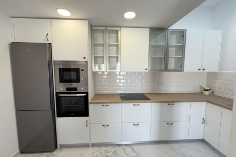 Kaupunkipientalo myytävänä Cabo Cervera-Playa la Mata, Alicante, Espanja, 4 makuuhuonetta, 110 m2 No. 142496 - kuva 7