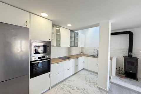 Kaupunkipientalo myytävänä Cabo Cervera-Playa la Mata, Alicante, Espanja, 4 makuuhuonetta, 110 m2 No. 142496 - kuva 6