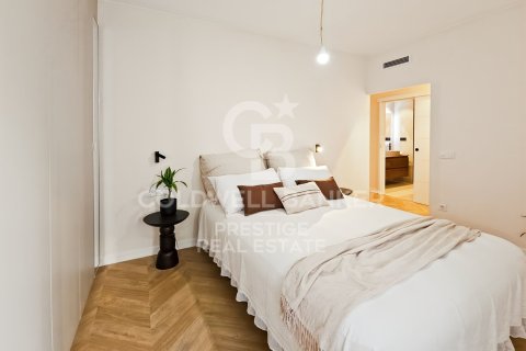 Apartamento en venta en Barcelona, España 3 dormitorios, 97 m2 No. 157681 - foto 9