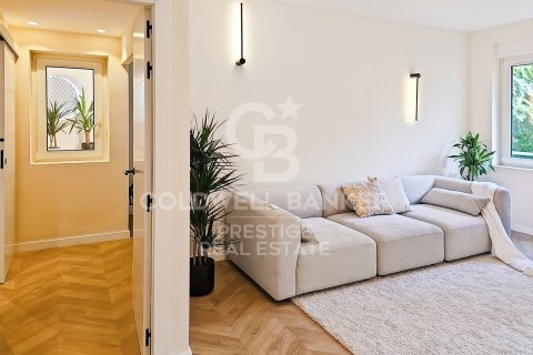 Apartamento en venta en Barcelona, España 3 dormitorios, 97 m2 No. 157681 - foto 5