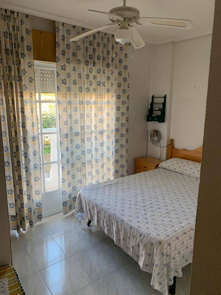 Villetta a schiera a Torre de la Horadada, Alicante, Spagna 4 camere da letto, 130 mq. N° 155611