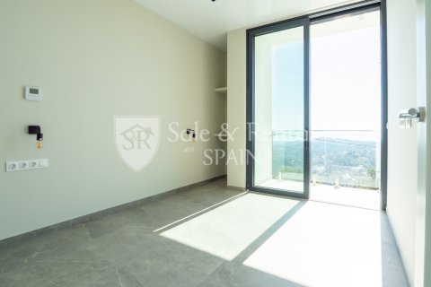 House for sale in Lloret de Mar, Girona, Spain 3 bedrooms, 270 sq.m. No. 166378 - photo 22