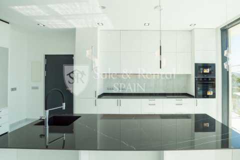 House for sale in Lloret de Mar, Girona, Spain 3 bedrooms, 270 sq.m. No. 166378 - photo 10