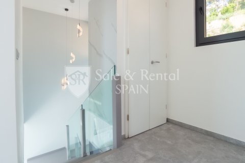 House for sale in Lloret de Mar, Girona, Spain 3 bedrooms, 270 sq.m. No. 166378 - photo 18