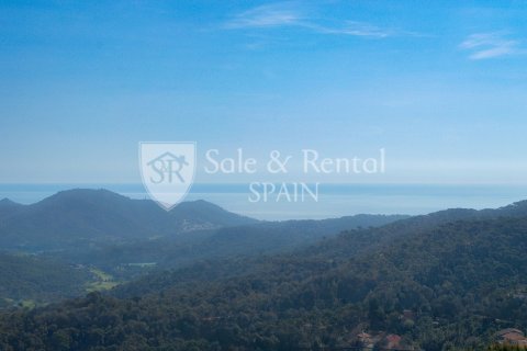 House for sale in Lloret de Mar, Girona, Spain 3 bedrooms, 270 sq.m. No. 166378 - photo 2