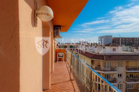 Apartamento en venta en Blanes, Gerona, España 4 dormitorios, 104 m2 No. 166382 - foto 2
