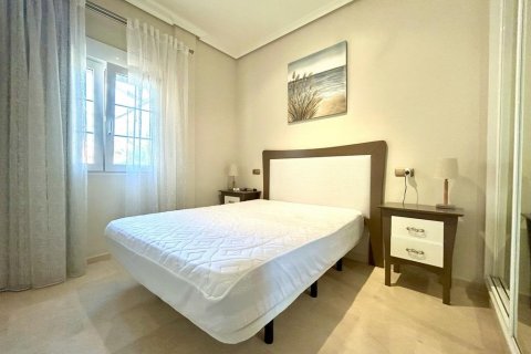 Lägenhet till salu i Dehesa De Campoamor, Alicante, Spanien 3 sovrum, 104 kvm. Nr. 190213 - foto 15