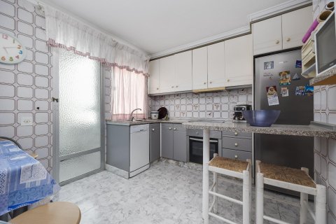 Apartment for sale in Torrevieja, Alicante, Spain 4 bedrooms, 116 sq.m. No. 189722 - photo 9