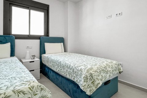 Wohnung zum Verkauf in Alicante, Spanien 3 Schlafzimmer, 107 m2 Nr. 189719 - Foto 17
