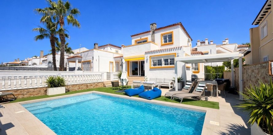 Villa Alicante, Spānijā 3 istabas, 160 m2 Nr. 189718