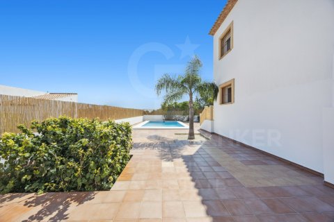 Villa till salu i Javea, Alicante, Spanien 3 sovrum, 125 kvm. Nr. 159068 - foto 13