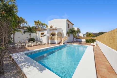 Villa till salu i Javea, Alicante, Spanien 3 sovrum, 125 kvm. Nr. 159068 - foto 16