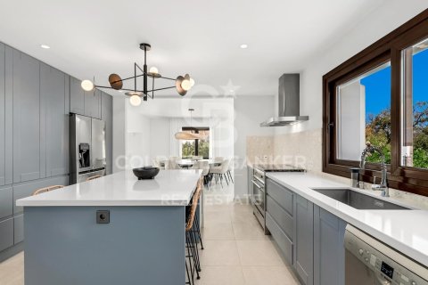 Villa till salu i Estepona, Malaga, Spanien 5 sovrum, 522 kvm. Nr. 159070 - foto 6
