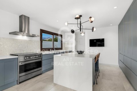 Villa till salu i Estepona, Malaga, Spanien 5 sovrum, 522 kvm. Nr. 159070 - foto 5