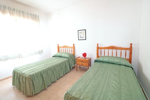 Bungalow en venta en Torrevieja, Alicante, España 3 dormitorios, 80 m2 No. 194988 - foto 16
