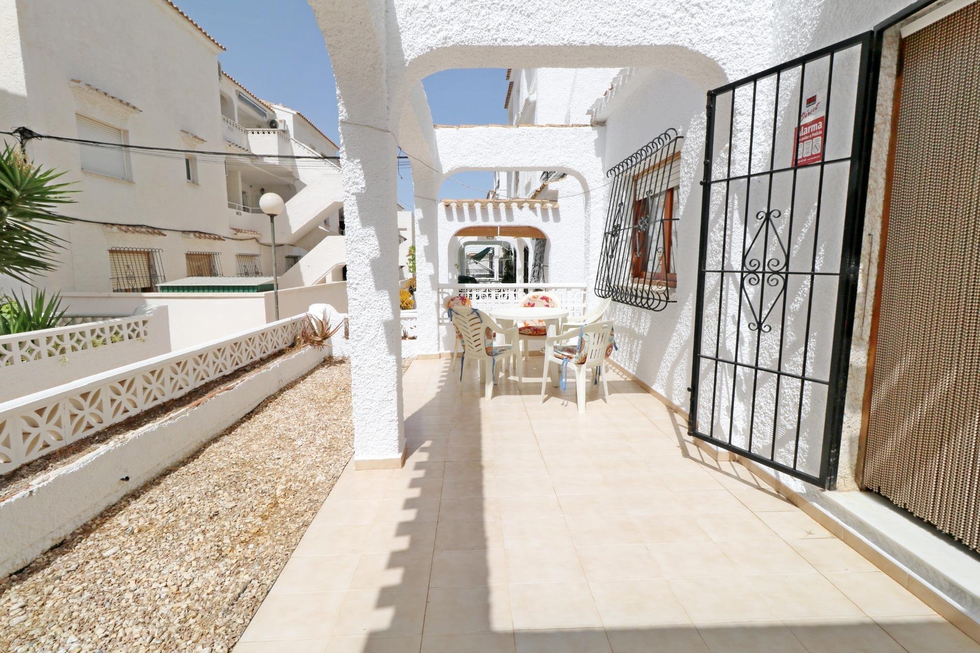 Bungalowi Torrevieja, Alicante, Espanja 3 makuuhuonetta, 80 m2 No. 194988