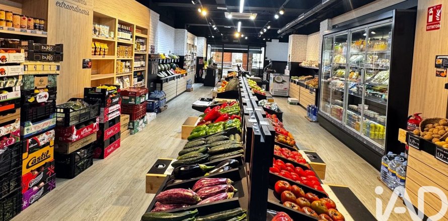 Komerciāls īpašums Vilanova i la Geltru, Barcelona, Spānijā 299 m2 Nr. 188499