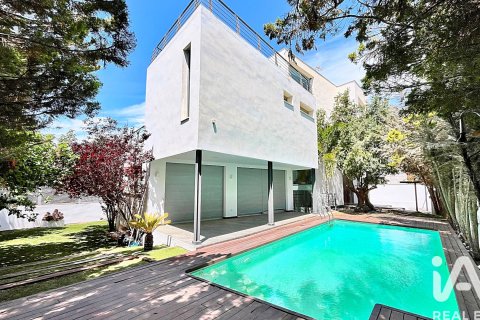 House for rent in Alicante, Spain 7 bedrooms, 750 sq.m. No. 188500 - photo 2