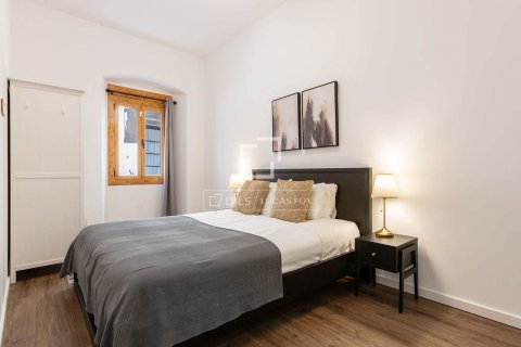 Huoneisto myytävänä Barcelona, Espanja, 2 makuuhuonetta, 99 m2 No. 150473 - kuva 18