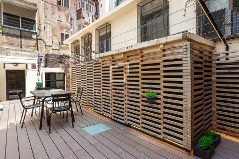 Huoneisto myytävänä Barcelona, Espanja, 2 makuuhuonetta, 99 m2 No. 150473 - kuva 28