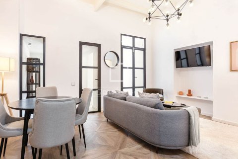 Huoneisto myytävänä Barcelona, Espanja, 2 makuuhuonetta, 99 m2 No. 150473 - kuva 7