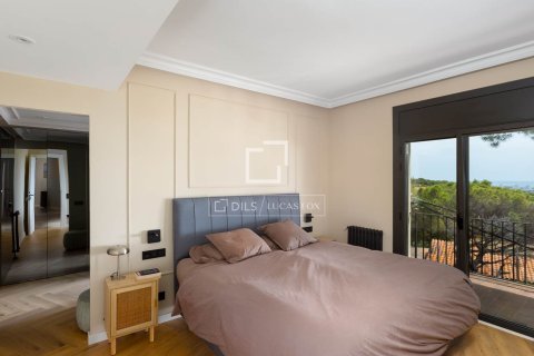 Villa for sale in Cabrils, Barcelona, Spain 4 bedrooms, 292 sq.m. No. 150471 - photo 7