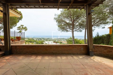 Villa for sale in Cabrils, Barcelona, Spain 4 bedrooms, 292 sq.m. No. 150471 - photo 21