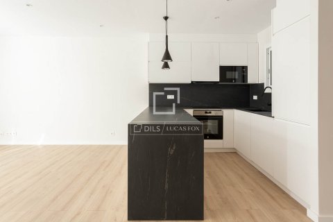 Apartment à vendre à Barcelona, Espagne, 4 chambres, 116 m2 No. 150470 - photo 7