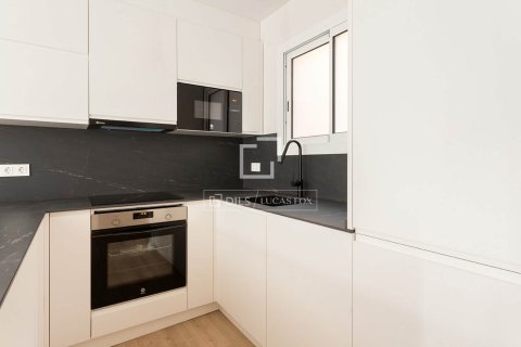 Apartment à vendre à Barcelona, Espagne, 4 chambres, 116 m2 No. 150470 - photo 9