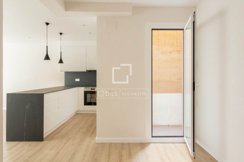 Apartment à vendre à Barcelona, Espagne, 4 chambres, 116 m2 No. 150470 - photo 13