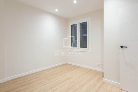 Apartment à vendre à Barcelona, Espagne, 4 chambres, 116 m2 No. 150470 - photo 29