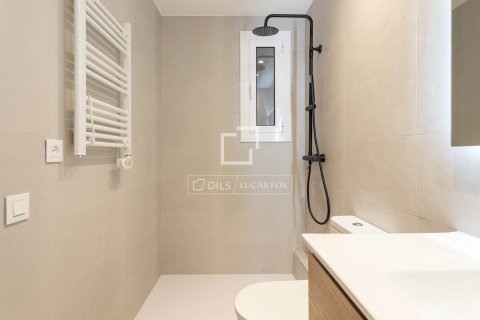 Apartment à vendre à Barcelona, Espagne, 4 chambres, 116 m2 No. 150470 - photo 25