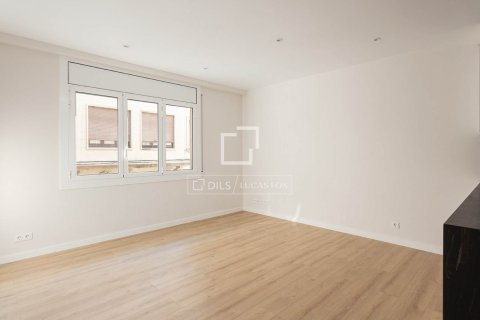 Apartment à vendre à Barcelona, Espagne, 4 chambres, 116 m2 No. 150470 - photo 8