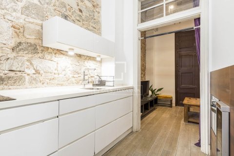 Lägenhet till salu i Barcelona, Spanien 2 sovrum, 85 kvm. Nr. 150468 - foto 13