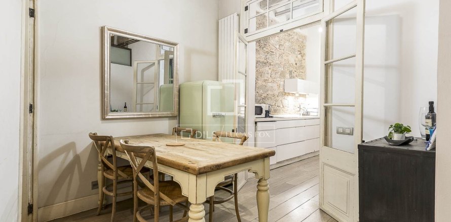 Lägenhet i Barcelona, Spanien 2 sovrum, 85 kvm. Nr. 150468