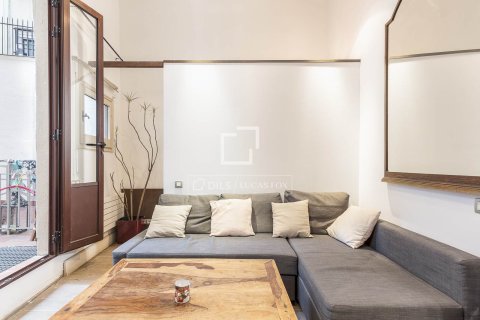 Lägenhet till salu i Barcelona, Spanien 2 sovrum, 85 kvm. Nr. 150468 - foto 3