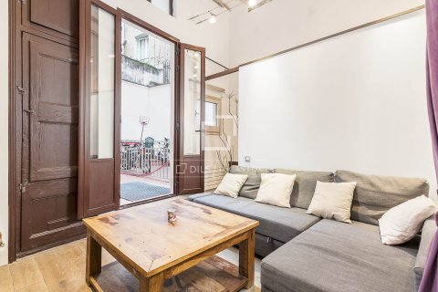 Lägenhet till salu i Barcelona, Spanien 2 sovrum, 85 kvm. Nr. 150468 - foto 5