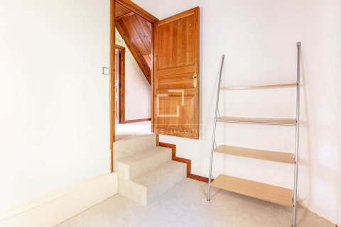 Villa for sale in Barcelona, Spain 4 bedrooms, 234 sq.m. No. 150469 - photo 25