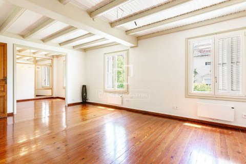 Villa for sale in Barcelona, Spain 4 bedrooms, 234 sq.m. No. 150469 - photo 15