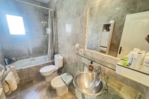 Продажа виллы в Аликанте, Испания 3 спальни, 132м2 №148841 - фото 11