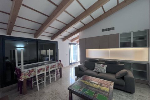 Продажа квартиры в Сьютаделья-де-Менорка, Менорка, Испания 3 спальни, 137м2 №142890 - фото 8