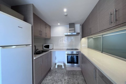 Продажа квартиры в Сьютаделья-де-Менорка, Менорка, Испания 3 спальни, 137м2 №142890 - фото 4