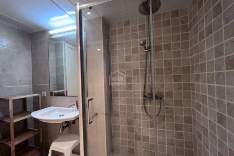 Продажа квартиры в Сьютаделья-де-Менорка, Менорка, Испания 3 спальни, 137м2 №142890 - фото 6