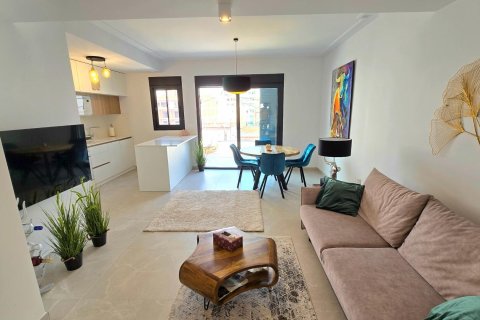 Wohnung zum Verkauf in Torrevieja, Alicante, Spanien 2 Schlafzimmer, 94 m2 Nr. 191625 - Foto 3