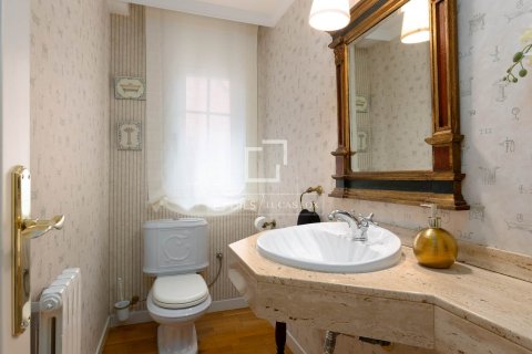 Villa in vendita a Premia De Mar, Barcelona, Spagna 5 camere da letto, 270 mq. N° 150957 - foto 15